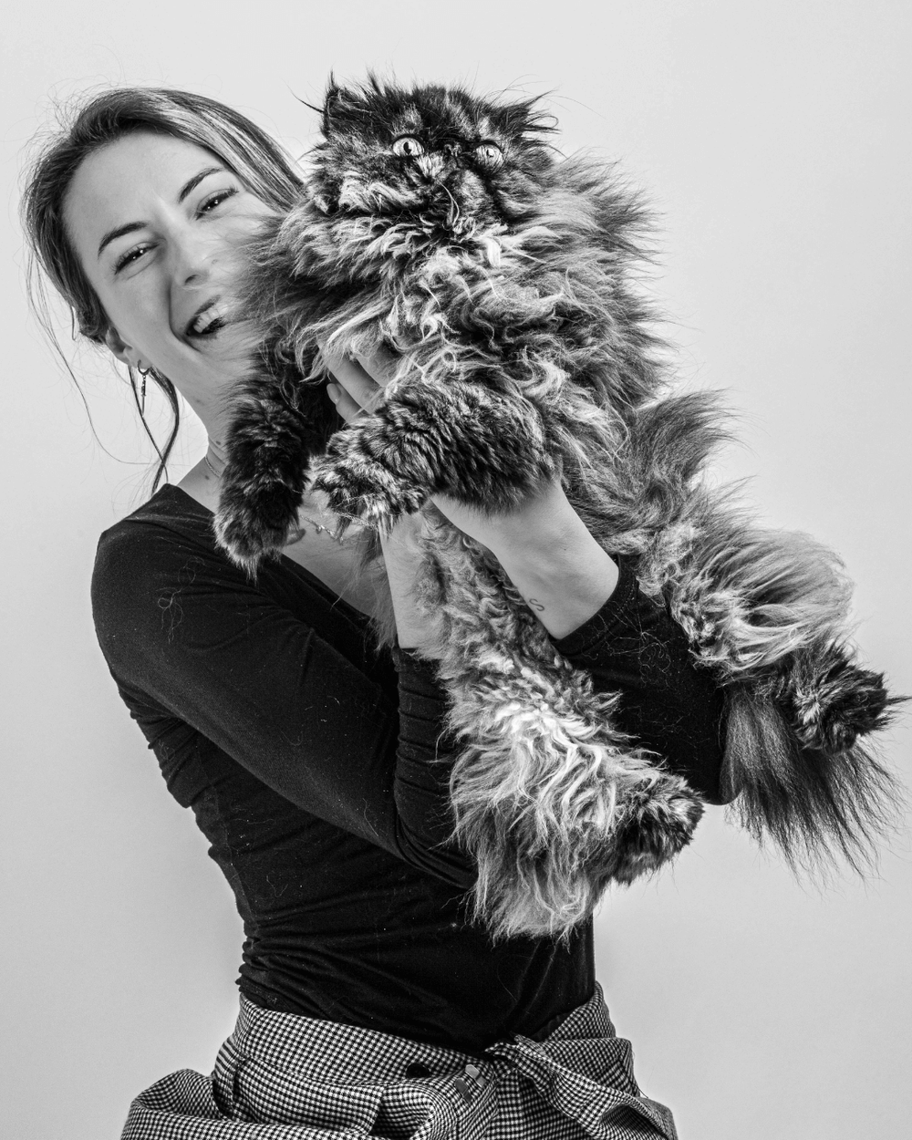 Manon et Lulu assistante commerciale chez Ziggy, l'alimentation pour chat française, saine, naturelle et sans céréales